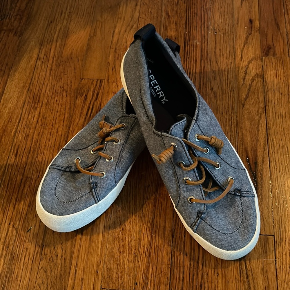 Sperry’s top slider never worn